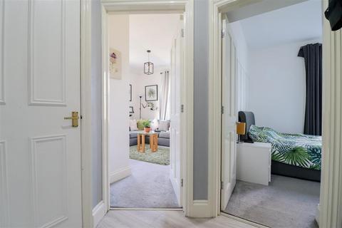 Flat 4, Forrest Place Durbans Road, Wisborough Green, Billingshurst, RH14 0DS