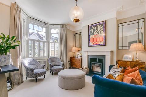 5 bedroom house for sale, Clonmore Street, London