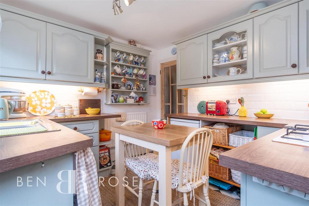 Kitchen/Breakfast Room