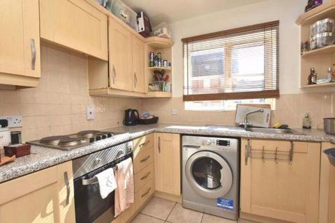 2 bedroom apartment to rent, Snowberry Close, Bristol BS32