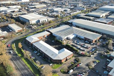 Industrial unit to rent, Broadoak Business Park, Manchester M17