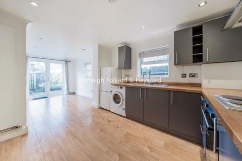 2 bedroom apartment to rent, Cambria Road, London SE5