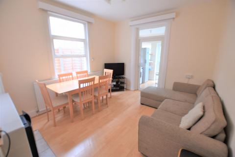 4 bedroom terraced house for sale, Isis Street, Earlsfield, SW18