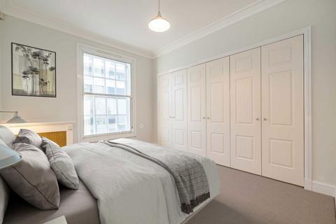 2 bedroom flat to rent, Park Street, London W1K