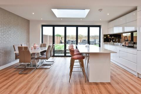 34 Fellowes Lane, Colney Heath, St Albans, AL4 0QA