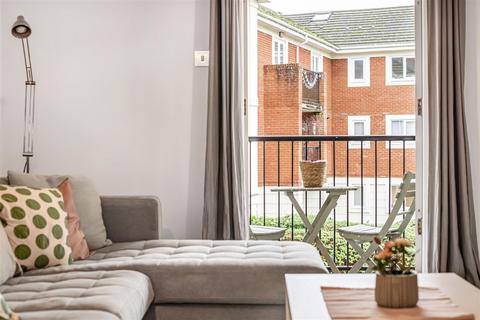 2 bedroom apartment for sale, London Road, Reading