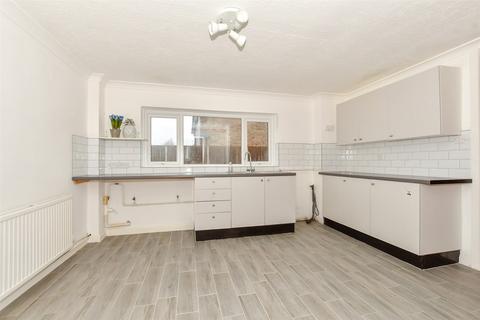 3 bedroom end of terrace house for sale, Speldhurst Close, Ashford, Kent