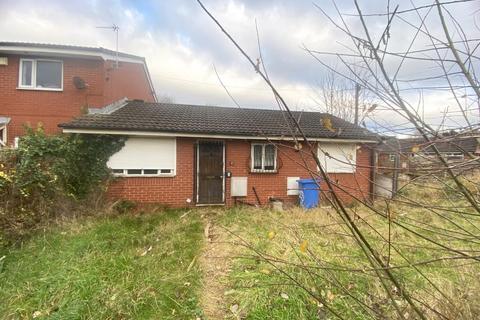 2 bedroom bungalow for sale, Kingsley Avenue, Heaton Norris, Stockport