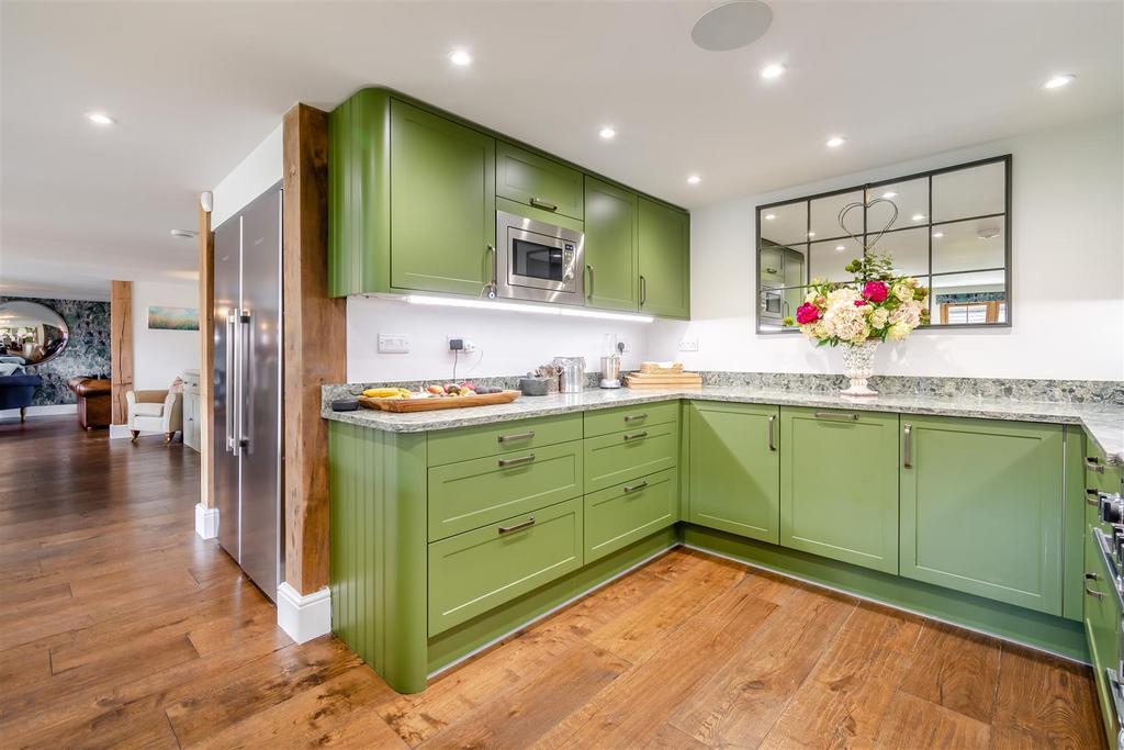 Kitchen/Breakfast Room