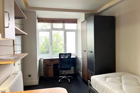 Studio to rent, Montpelier Road, Brighton BN1