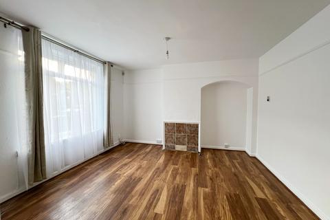 2 bedroom terraced house to rent, Stamford Road, Dagenham, RM9