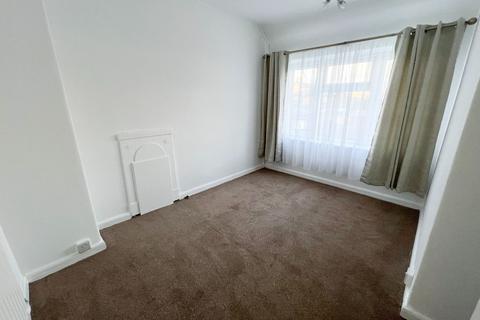 2 bedroom terraced house to rent, Stamford Road, Dagenham, RM9