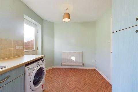 2 bedroom terraced house to rent, Pinkers Mead, Bristol BS16