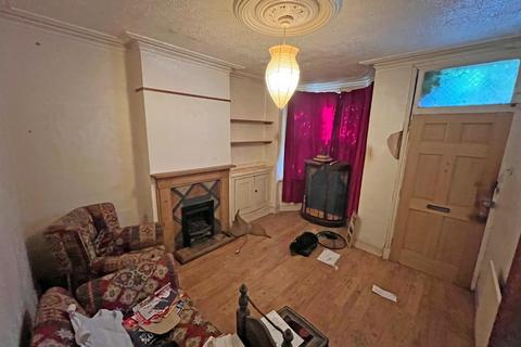 2 bedroom end of terrace house for sale, St. Leonards Road, Clarendon Park, Leicester