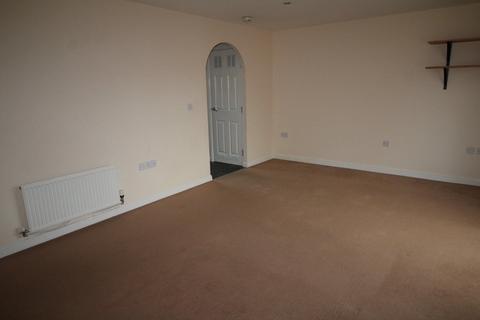 2 bedroom flat to rent, Darwin Crescent, Loughborough, LE11