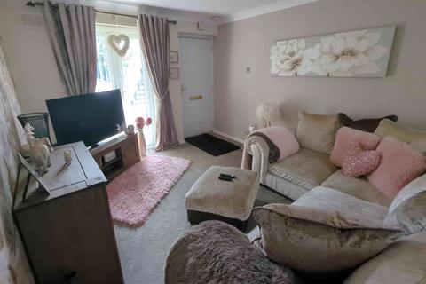 1 bedroom flat to rent, Mill Close, Newton Abbot