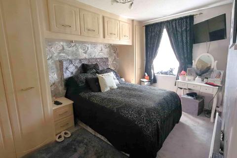 1 bedroom flat to rent, Mill Close, Newton Abbot