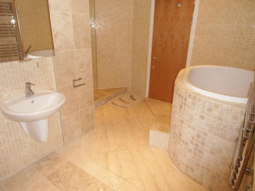 Ensuite Bathroom