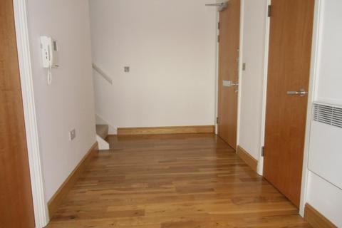 2 bedroom penthouse to rent, Roman Wall, Bath Lane, Leicester