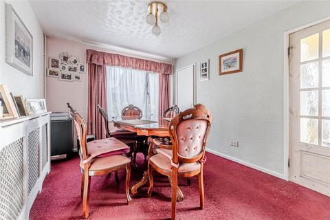 4 bedroom terraced house for sale, Landseer Way, Leeds, West Yorkshire