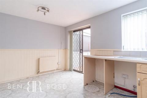 21 Athol Grove, Chorley, PR6 0LL
