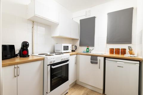 1 bedroom flat to rent, Belsize Park, London NW3