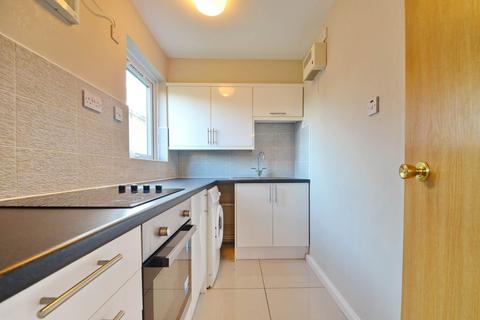 Studio to rent, Handford Way, Longwell Green