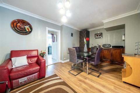 14 Gresham Road, Uxbridge, UB10 0HT