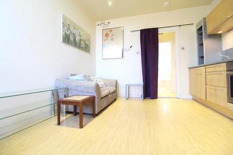 Studio to rent, Powis Terrace, Ground Floor, AB25