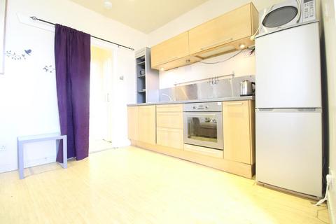 Studio to rent, Powis Terrace, Ground Floor, AB25