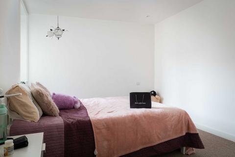 3 bedroom flat to rent, Chancery Lane, London, WC2A