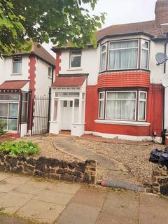 1 bedroom flat to rent, First Floor Flat, Upsdell Avenue, Palmers Green, N13