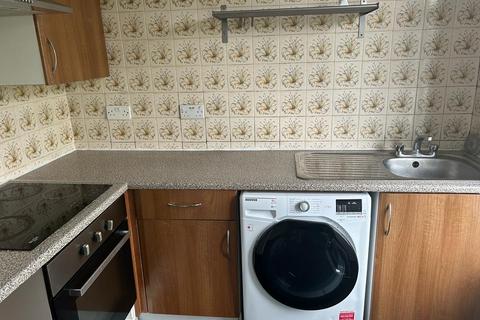 1 bedroom flat to rent, First Floor Flat, Upsdell Avenue, Palmers Green, N13