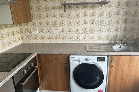 1 bedroom flat to rent, First Floor Flat, Upsdell Avenue, Palmers Green, N13