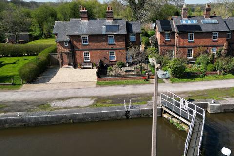 2 bedroom cottage for sale, Dutton Locks,  Acton Bridge, CW8