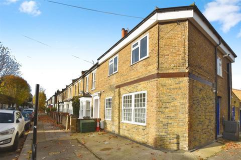 3 bedroom maisonette for sale, Hamilton Road, Brentford