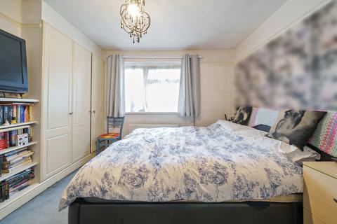 11 Brookside, Uxbridge, UB10 9NF