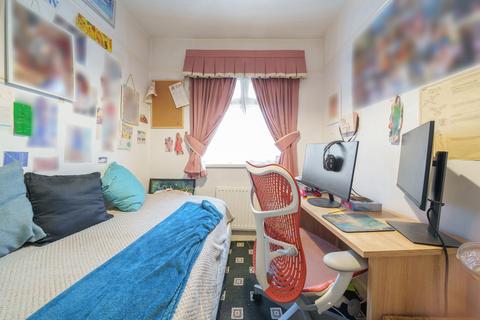 11 Brookside, Uxbridge, UB10 9NF