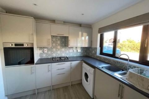 2 bedroom bungalow to rent, Brock End, Portishead, North Somerset