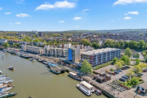 2 bedroom flat for sale, Caledonian Road, Bristol, BS1