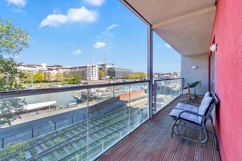 2 bedroom flat for sale, Caledonian Road, Bristol, BS1