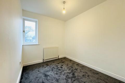 2 bedroom flat to rent, Castle Road West, Oldbury, West Midlands, B68