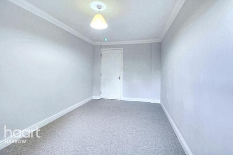 18 Fentiman Way, Harrow, HA2 8FD