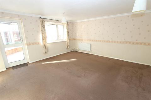 3 bedroom detached house to rent, 25 Cronin CloseLarkfieldAylesfordKent