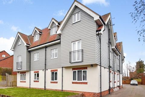 2 bedroom ground floor flat for sale, Warren Court, Park View, Canterbury, CT2