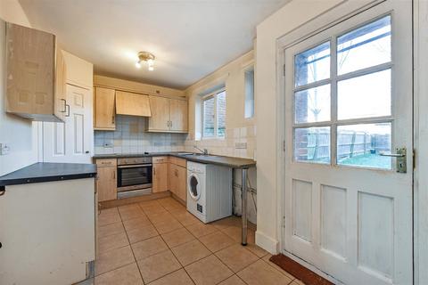 6 Adams Close, Perham Down, Andover, SP11 9JY