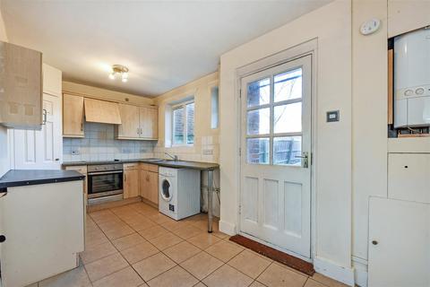 6 Adams Close, Perham Down, Andover, SP11 9JY