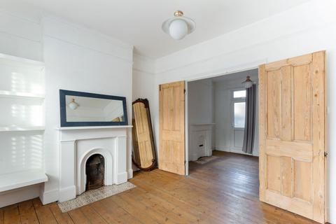 3 bedroom terraced house for sale, London SE8