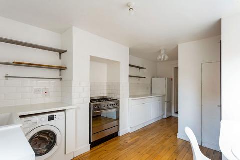 171 Brookmill Road, London, SE8 4JH