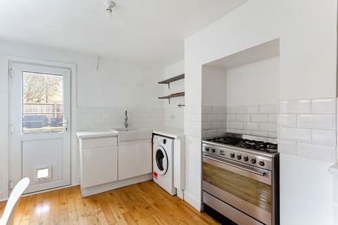 171 Brookmill Road, London, SE8 4JH